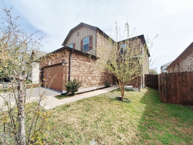 Building Photo - 17015 Gibbons Path