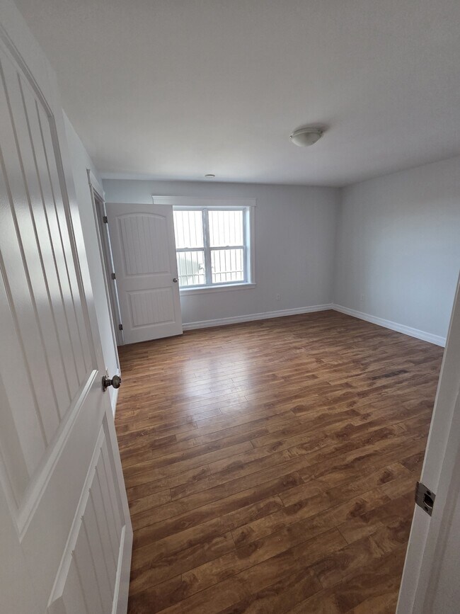 Photo - 693 St Margarets Bay Rd Unit 301