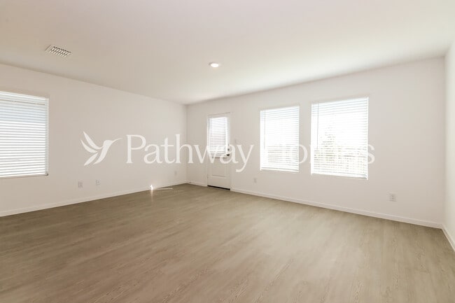 Photo - 11304 Rodeo Dr