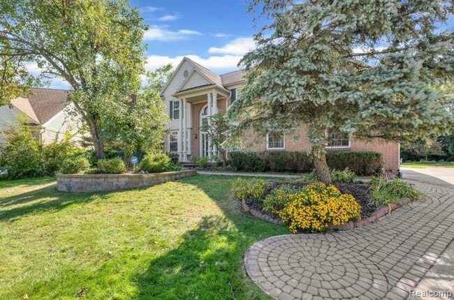 Photo - 203 Falling Brook Dr House