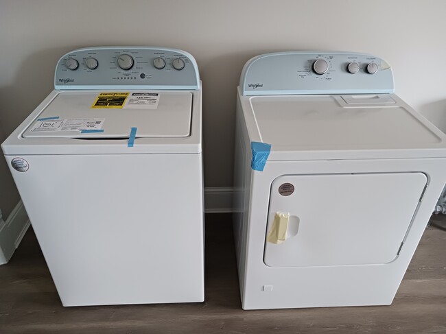 Photo - 152 E 3rd St