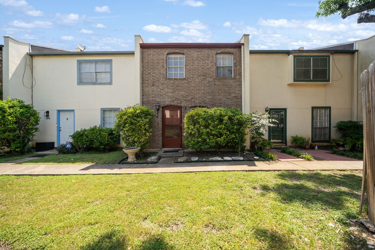 Photo - 6427 Wurzbach Rd (San Antonio, TX)