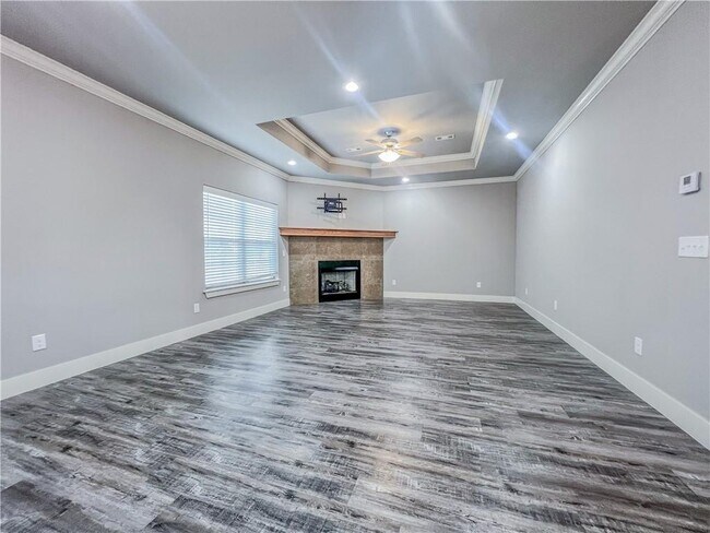 Photo - 1825 Woodhause Cir