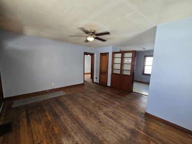 Photo - 407 Linden Ave