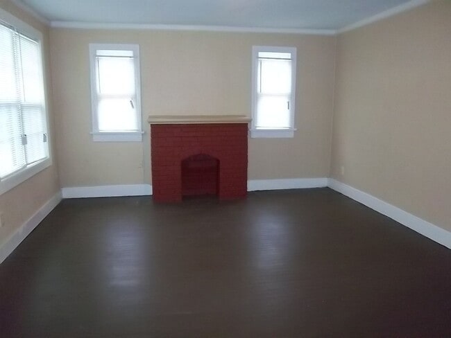 Photo - 905 N Hayes St