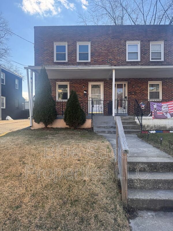 Photo - 1024 Broad St