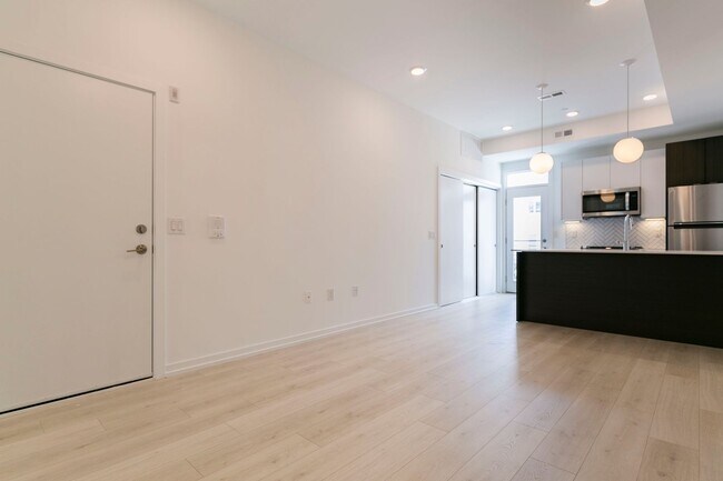 Photo - 1232 Lecount St Unit B