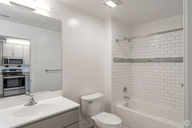 2 BR, 2 BA - 804-927 SF