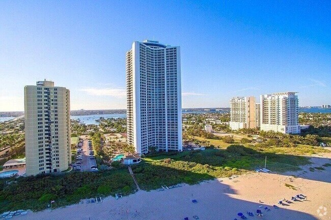 Building Photo - 3000 N Ocean Dr Unit 33b Rental