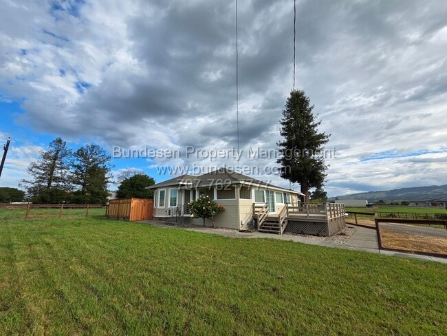 Photo - 811 Old Adobe Rd