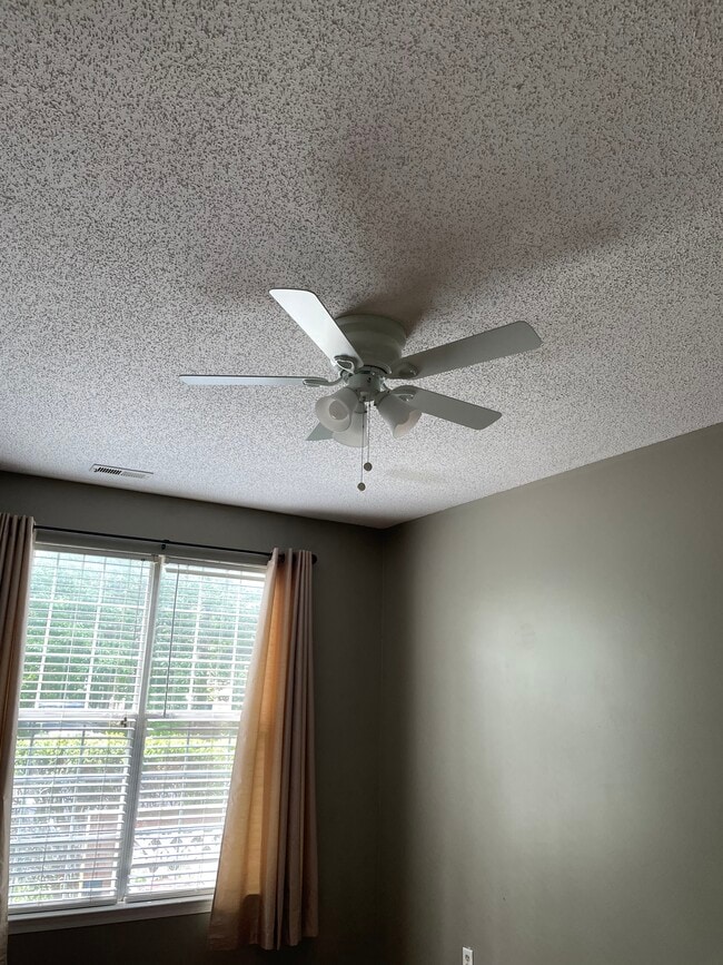 Master bedroom - 729 Daylight Ct Unit NA