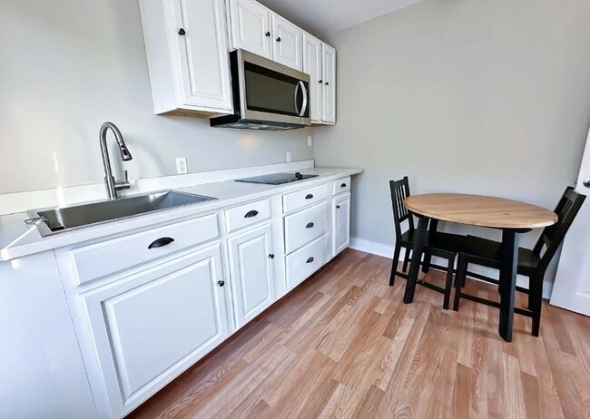 Photo - 155 Spruce St Unit 3