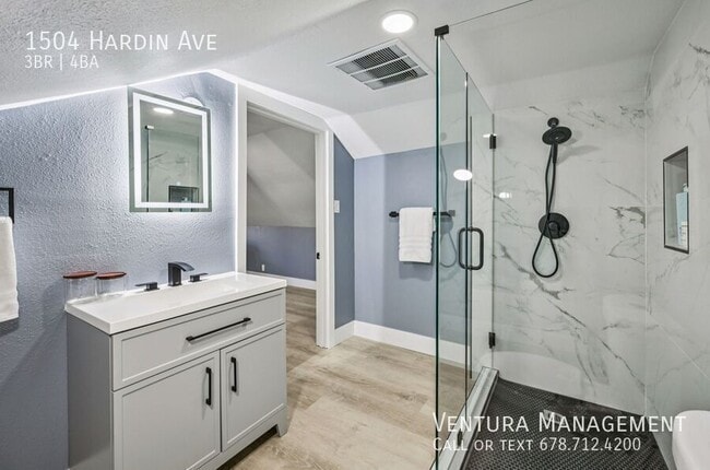 1504 Hardin Ave