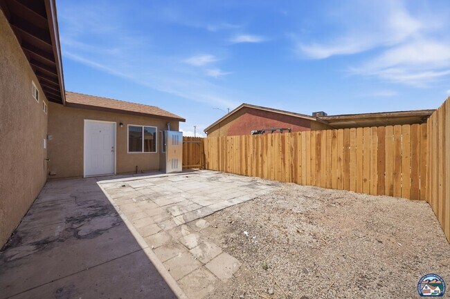 Photo - 1077 Wozencraft St Unit 3