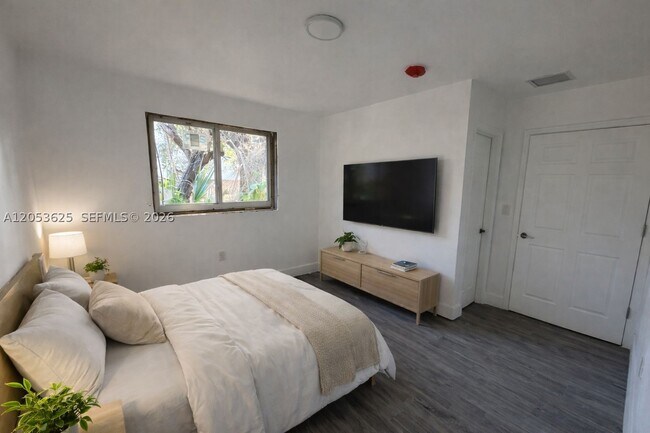 Photo - 6875 NW 4th Ct Unit B