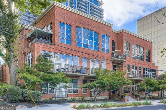 Photo - 1023 Juniper St NE Unit 203