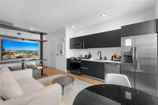 Photo - 398 NE 5th St Unit 3207