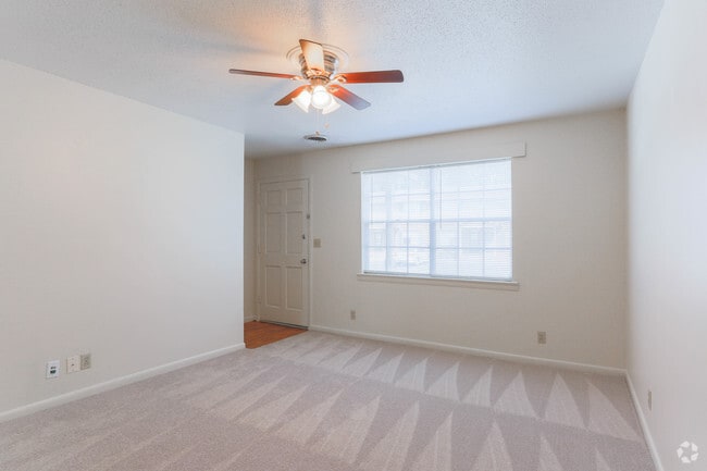 1BR, 1.5BA - 780 SF - Arbordale Apartment Homes