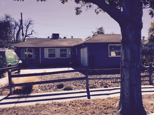 Photo - 17048 Wyandotte St