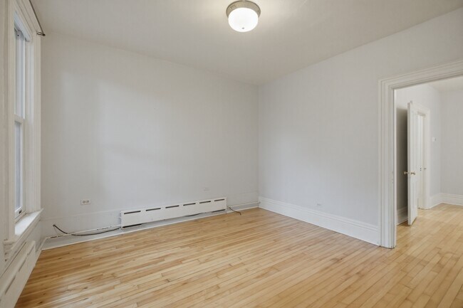 Photo - 1843 N Bissell St Unit G