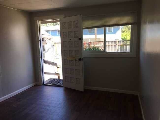 Photo - 1 Bedroom Unit in Triplex  Near Downtown and Campus Unit 1645 Mill St. #2