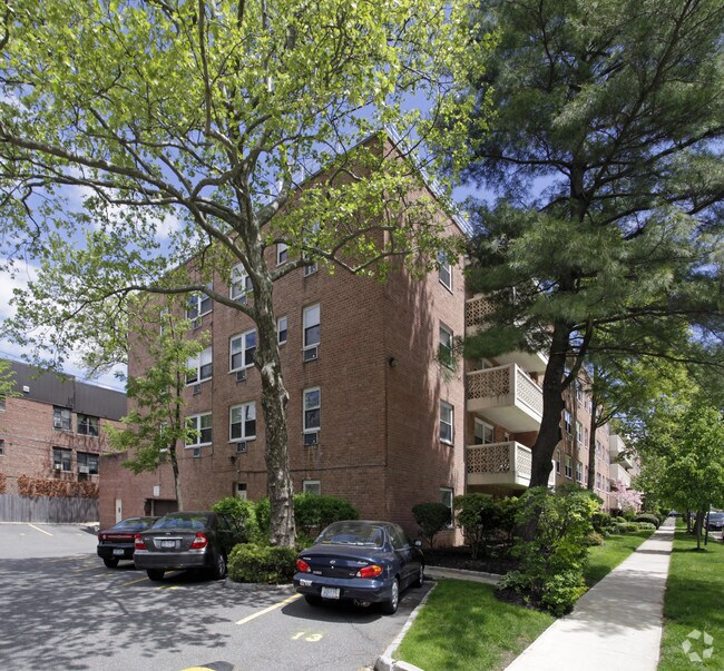 Photo - Barclay Tenants' Corporation