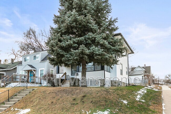 Photo - 3228 Fontenelle Blvd