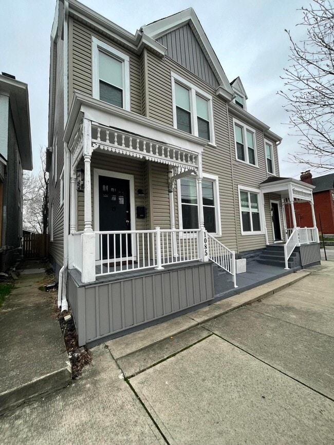 Photo - 1085 E Long St