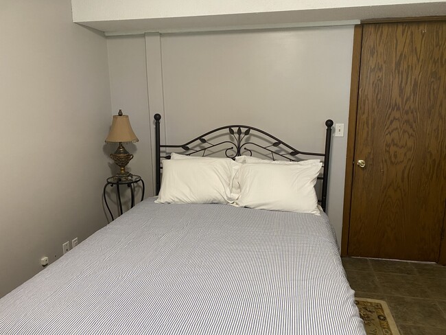 Photo - 8989 42nd St N