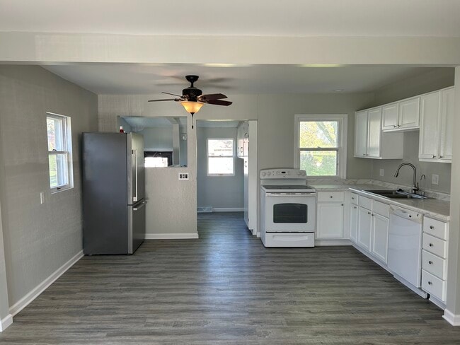 Photo - 227 A St