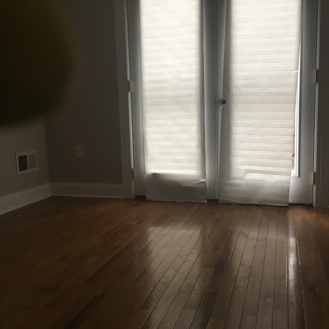 Photo - 2207 Mullikin St