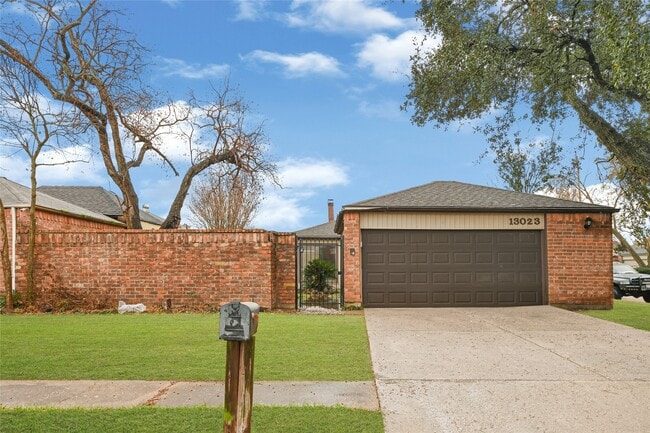 Photo - 13023 Lima Dr