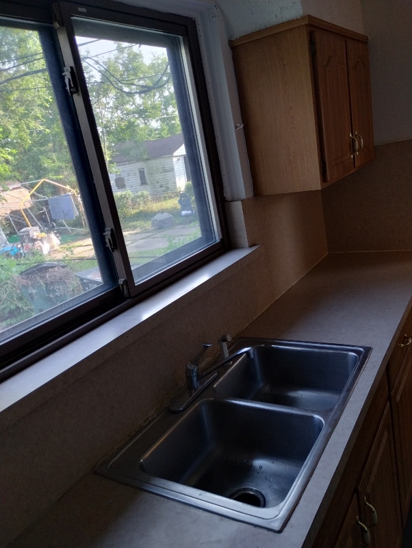 Photo - 2967 Doris St