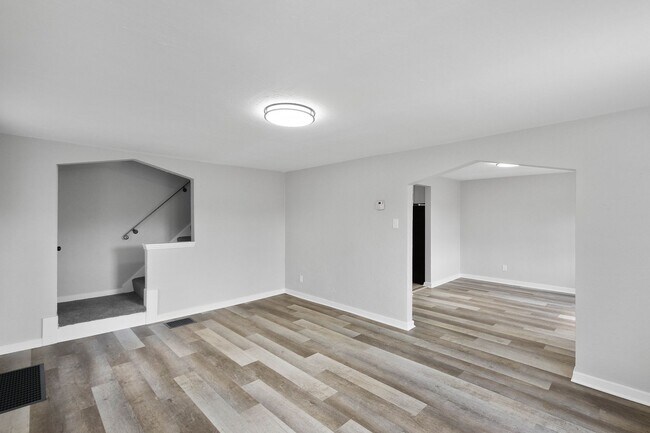 Photo - Charming 2 bedroom home in Versailles available August 1!