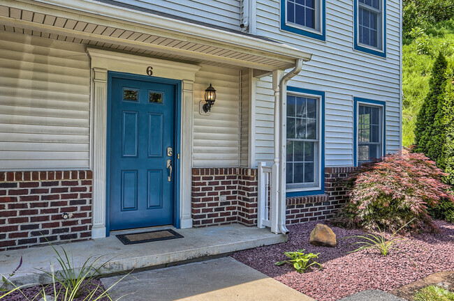 Building Photo - 6 Lenox Ct Rental
