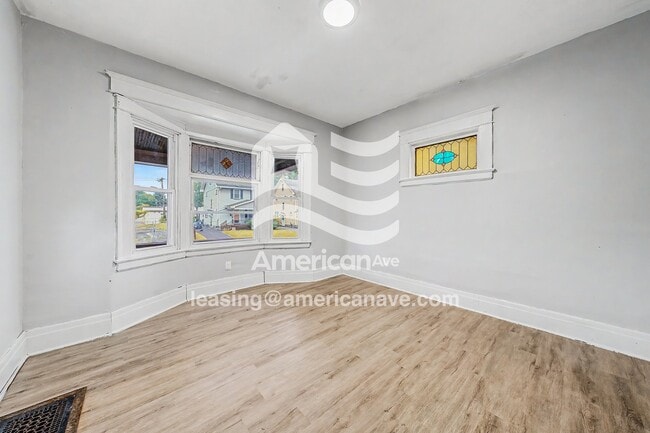 Photo - 800 Ave D