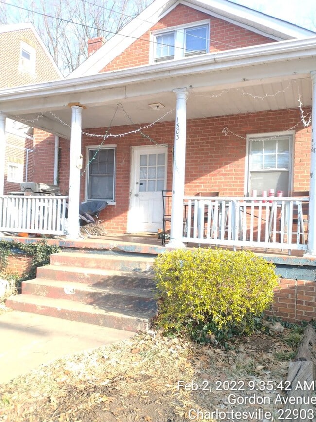 Building Photo - GORDON AVE HEART OF UVA 6 BR, 2 Bath Leasi... Rental