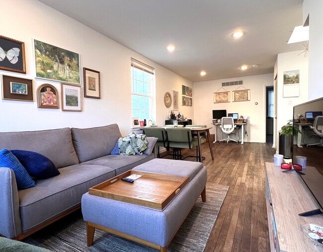 Photo - 951 N Orianna St Unit 1F