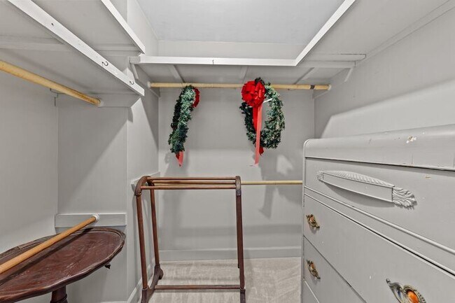 Photo - 221 Magnolia Ln