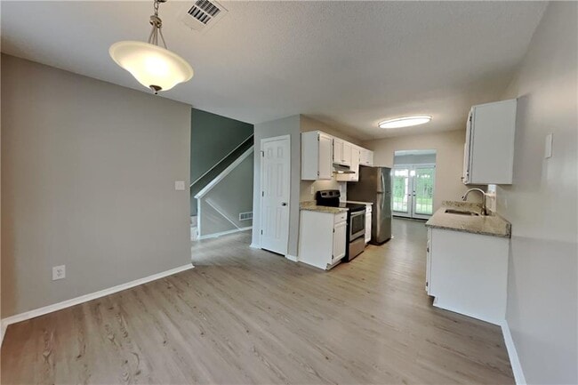 Photo - 4015 Sharon Woods Dr