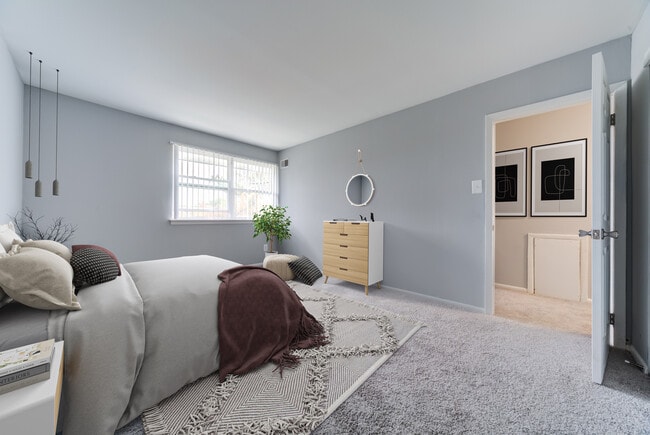 Franklin Square Townhomes
