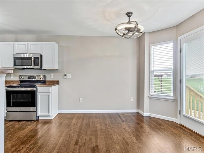 Photo - 863 Harbor Woods Dr