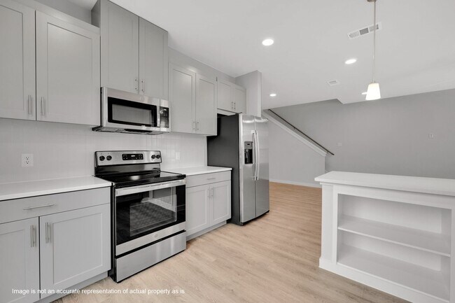 10128 Danielson Grv Dr