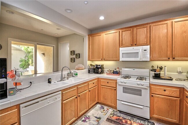 Photo - 1288 McFadden Dr