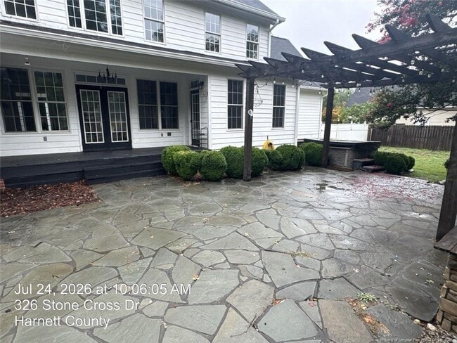Photo - 326 Stone Cross Dr