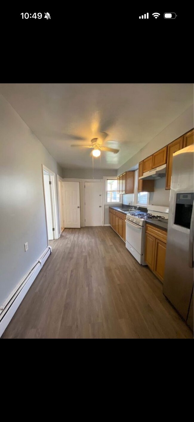 Photo - 658 E 28th St Unit 1