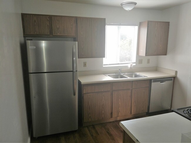 Photo - M&J Properties 171 Unit B