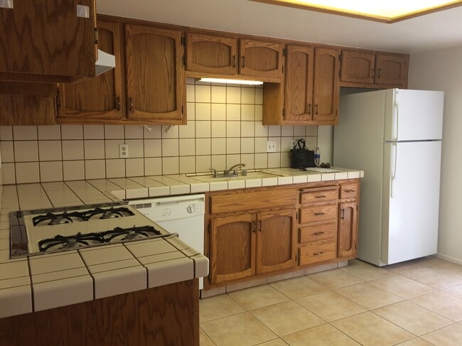 Photo - 408 W Felspar Ave Unit B