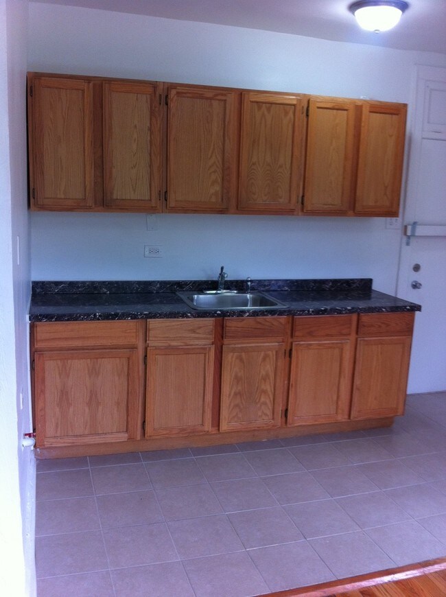 Photo - 8001-09 S Ellis Ave Chicago, IL 60619