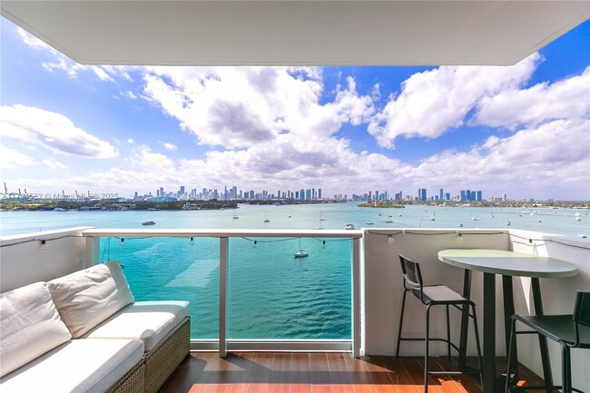 Photo - 1200 West Ave Unidad 925 Rental